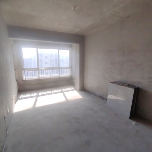 温泉米兰小镇 目前全新装修中